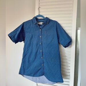Peau de Loup Shirt - Size 10 - UO exclusive